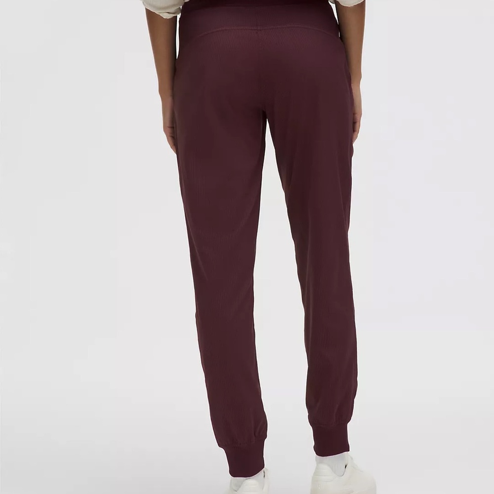 lululemon athletica Women's Maroon Joggers - Picture 3 of 7